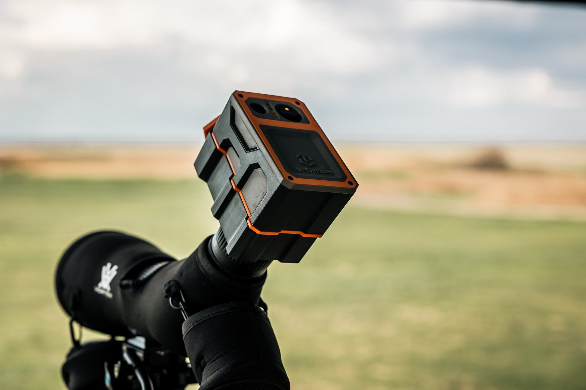 How to Use Hunting Scopes With Digital Cameras: Ultimate Guide